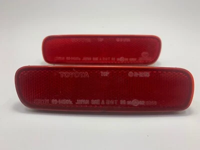 Reflector de parachoques trasero genuino OEM Toyota Land Cruiser LX470 98-07 Foto 1 de 4