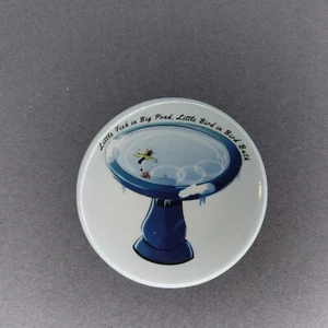 Little Fish In Big Pond uccellino In Bird Bath 2" pulsante pinback - Foto 1 di 2