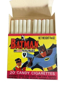 Vintage Batman Candy Sigarettes 1966 Robin 66 Adam West Burt Ward - Foto 1 di 17