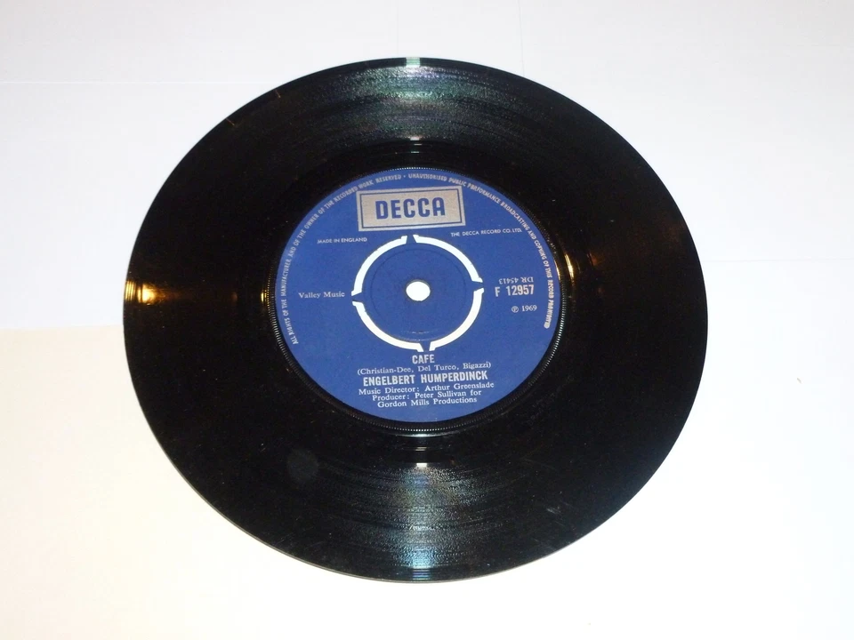 ENGELBERT HUMPERDINCK - I'm A Better Man (For Having Loved You) - 1969 UK Single - Image 1 of 1