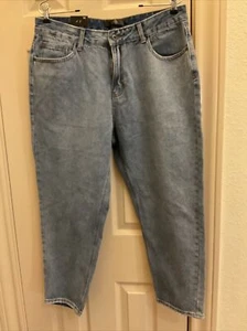 L&B Lucky & Blessed Womens Jeans Size 14 Blue Medium Wash Denim Mom Mid Rise NWT - Picture 1 of 4