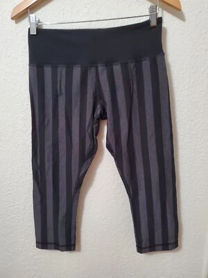 女士 LULULEMON 紧身裤 - 8 条条纹 - 踝长 - 休闲瑜伽健身房 — 第 1/4 张图片