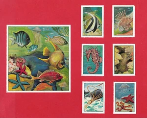 POSTER BRIEFMARKEN MARINE FAUNA FISCHE FISCHE SEEPFERDCHEN SEESTERNE TINTENFISCHE QUALLEN - Bild 1 von 1