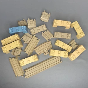 Thomas and Friends Trackmaster Bundle of Beige Support Pieces and Track - Picture 1 of 2