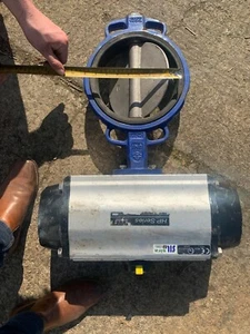 8" HP Series HP160S Pneumatialy Actuated Butterfly Valve - Picture 1 of 2
