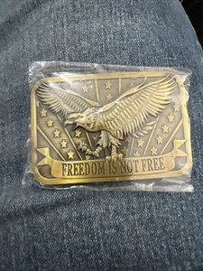 Hebilla de cinturón de latón Freedom Is Not Free por patrocinador 2014 - Imagen 1 de 2