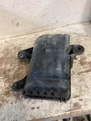 Корпус нижнего дыхательного аппарата 1989-1995 Toyota пикап 4Runner 22RE - Изображение 1 из 4