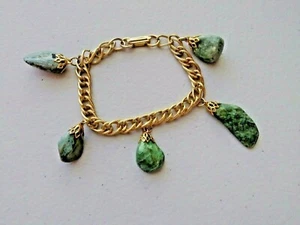 VINTAGE GOLD TONE JADE GREEN AGATE STONE BRACELET 7" - Picture 1 of 3