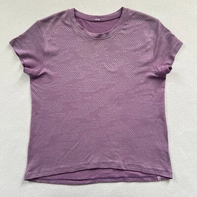 Camisa Lululemon Punto Camuflada Glicinia Púrpura Tren a Ser Recortada Manga Corta 2 Foto 1 de 4