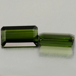 Video_4.33cts_Natural Tourmaline_Nigeria_PAIR_Vivid Deep Green Hue_Emerald_B480 - Picture 1 of 2