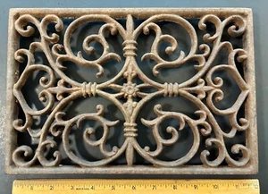 Antique ORNATE CAST IRON HEAT GRATE FLOOR REGISTER ~ Architectural Salvage - Picture 1 of 5