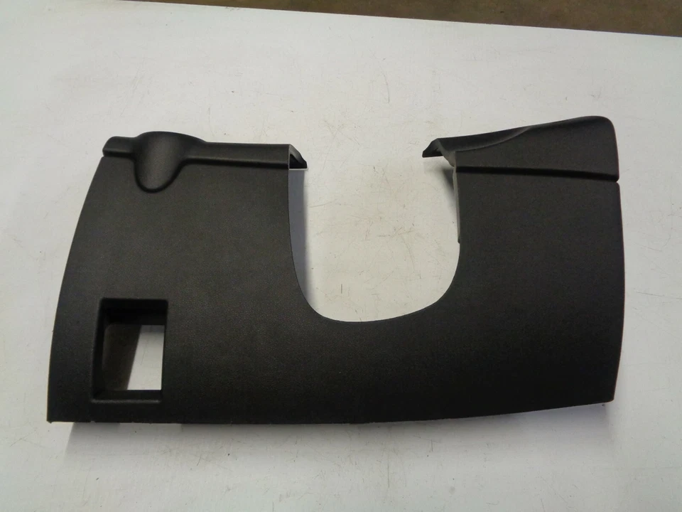 Pontiac G8 Dash Knee Bolster 92204543  2008 2009  Foto 1 de 1