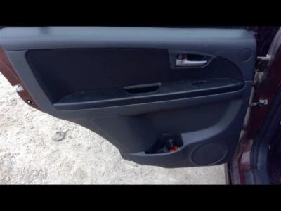SX4       2008 Door Trim Panel, LEFT REAR Foto 1 de 4