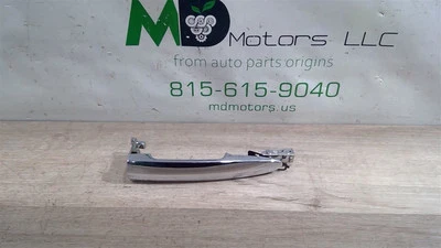 Manija de puerta exterior trasera derecha Nissan Sentra 2018-2020 OEM 82640-6CA2B Foto 1 de 4