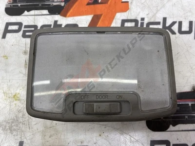 Задний внутренний фонарь 2004 Isuzu Rodeo Denver TD U 2002-2006 - Изображение 1 из 4