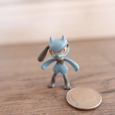 TOMY Pokemon Figura Juguete 2006 Riolu ¡Falta oreja!!! Foto 1 de 2
