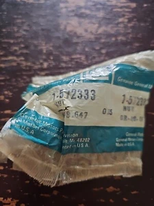 NOS GM 572333 1958-1962 OLSMOBILE ANTENNA MAST CAP NUT - Picture 1 of 3