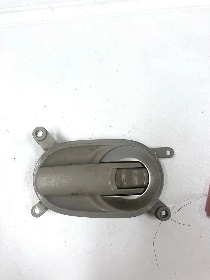 2004-2009 Nissan Quest Left Front Interior Door Handle   #A23 - Image 1 of 2