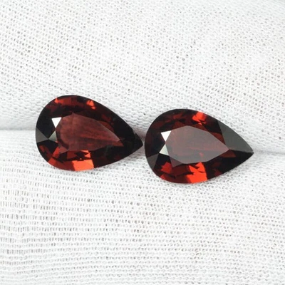 8.48 ct TOP LUSTROUS PURPLE RED - NATURAL PYROPE  GARNET LOOSE GEM Pair 1752 ! - Image 1 of 2