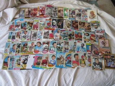 老式批量 82 张签名亲笔签名橄榄球卡 + 所有已故带套  — 第 1/4 张图片