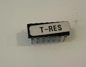 IBM 5150 360k Floppy Drive Terminator Resistor Pack T-RES - Tested - Picture 1 of 2