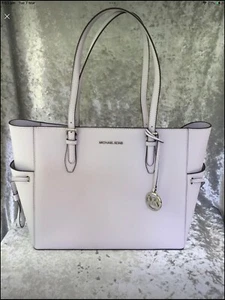 AUTHENTIC MICHAEL KORS GILLY LAVENDER MIST SAFFIANO LEATHER IMPORTED BRAND NEW - Picture 1 of 6