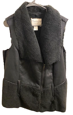 NUEVO CON ETIQUETAS Chaleco American Rag 0X Cremallera Frontal Negro Imitación Gamuza Piel Sin Mangas Foto 1 de 4