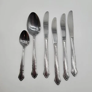 Stainless Steel Lot Of 6 Utensils The Cellar 4 Knives,1 Teaspoon,2 Serving Spoon - Picture 1 of 5