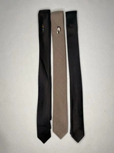 Vintage Estate Men’s Skinny Ties, Beau Brummell with Embroidery Crests - Picture 1 of 11