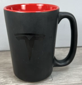 Taza de café de cerámica de recuerdo negra mate/roja Tesla - Imagen 1 de 8