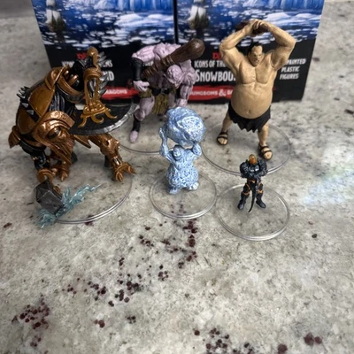 D&D Miniatures: Snowbound: Assorted Miniatures x5 Lot - Image 1 of 4