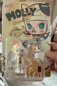 POP MART Molly Fortune Cat Doll 100% pts Exhibition Limited - Picture 1 of 2