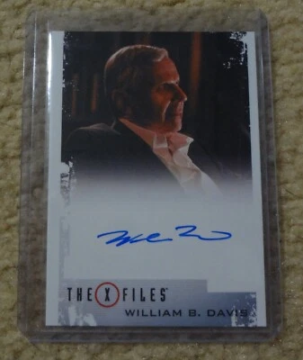 2018 The X-Files Temporadas 10 y 11 Autógrafo William B. Davis como Carl Spender Foto 1 de 2