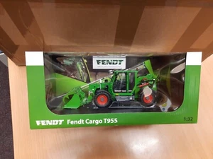 Universal Hobbies 1:32 scale Fendt Cargo T955 Die-cast Model - UH6288 - Picture 1 of 10