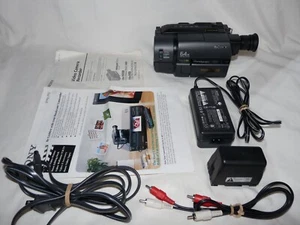 Sony CCD-TRV25 CCD-TRV15 HI8 8mm Video8 fotocamera lettore videocamera trasferimento video - Foto 1 di 5