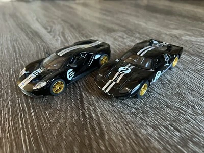 Ford GT40 1966 y Ford GT 2017 diecast escala 1:32 5” coche de carreras juguete (juego de dos) Foto 1 de 4
