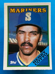 1988 Topps Traded Henry Cotto #31T Seattle Mariners - Picture 1 of 2