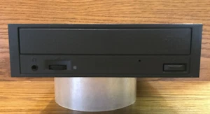 LG CD-ROM CRD-8482B SEPT 2001 - Picture 1 of 6