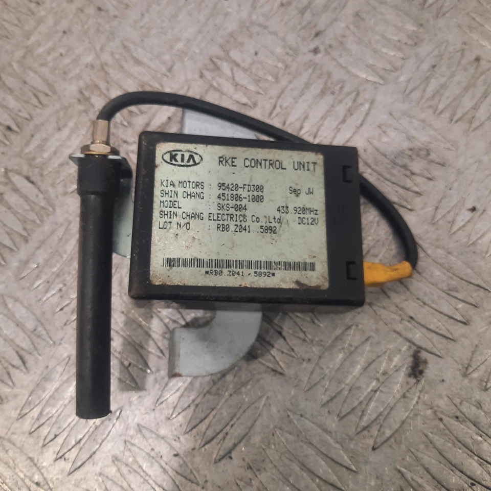 Módulo de bloqueo central Kia Rio 2003 95420-FD300 #10 Foto 1 de 4