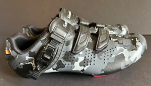 Santic Unisex Bike Cycling Shoes WMS17004G Size 12 US 46 EUR Black Gray Camo EUC - Picture 1 of 10