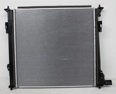 Radiador 25310-D3200 OEM para Hyundai Tucson 2016-2018 (1,6 L) Foto 1 de 4