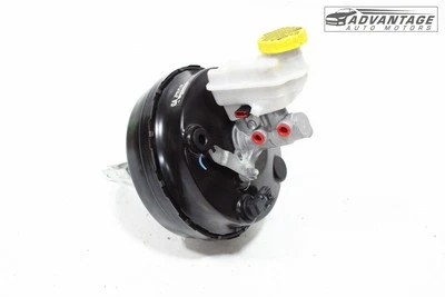 Cilindro maestro de freno Subaru Outback 2020-2022 con refuerzo y depósito OEM Foto 1 de 4