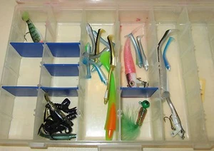 Plastic Tackle box of Fishing Soft Bait - InvLot4 - Picture 1 of 3