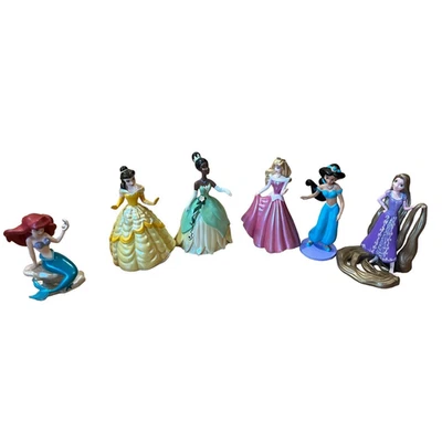 Lote de 6 figuras de vinilo PVC de princesas Disney adorno de pasteles juguete Bella, Ariel, Jazmín+ Foto 1 de 4