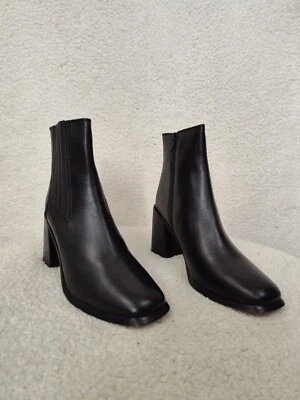 Andre Assous Mujeres Botas 10 Espaldas Cuero Cremallera Lateral Tobillo Bloque Tacón Zapatos Foto 1 de 4