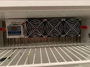 Caravan 3-Way Fridge Internal Fan 3 fan for 100 litre fridge and above - Picture 1 of 12