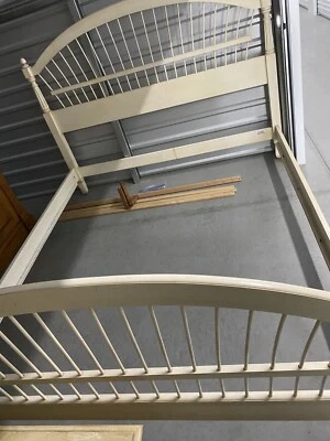 Ethan Allen Country French Wheatback Bed California King 26-5630 LOCAL PICKUP - Image 1 of 4