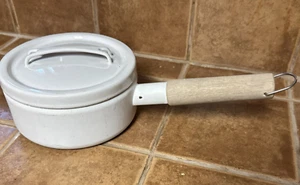 Arabia Finel Seppo Mallat White Enamelware 1.5 Quart Saucepan wLid & Wood Handle - Picture 1 of 24