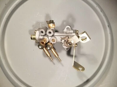 Mikuni Oil Pump, 3004 441, 90B2 - Image 1 of 4