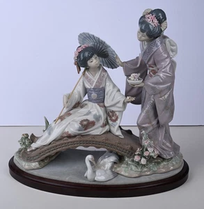 Lladro Springtime in Japan Porcelain Figurine 1445 - Picture 1 of 12